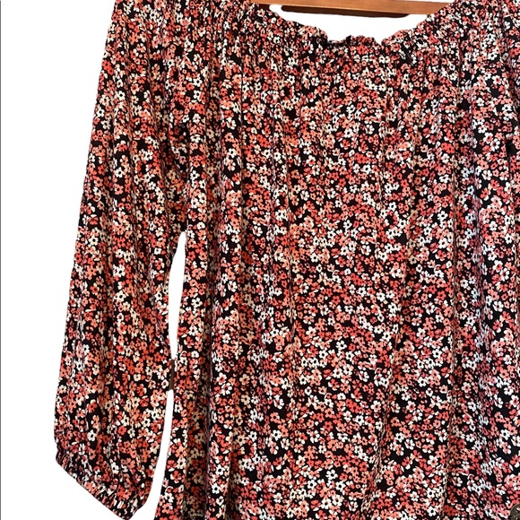 Michael Kors Long Sleeved Floral Top - Picture 2 of 13